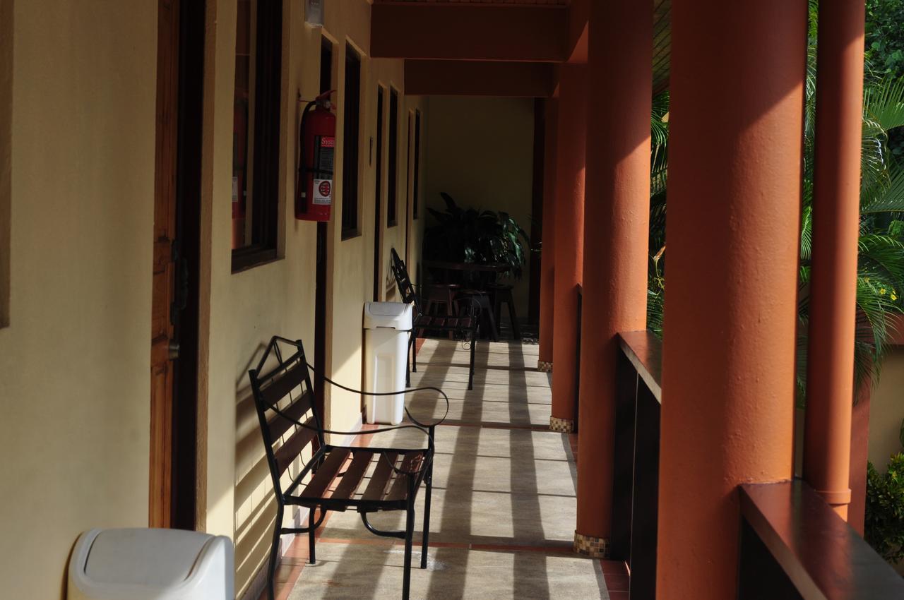 Hotel Alkamar Tambor (Puntarenas) Quarto foto